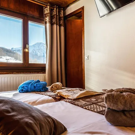 L'equipe Otel Molines-en-Queyras